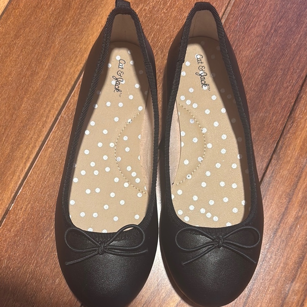 Cat & Jack Black Flats with Bow